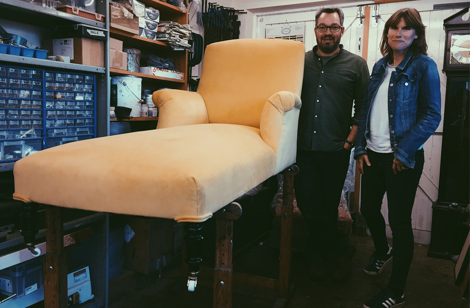 Upholster restoring an chaise long